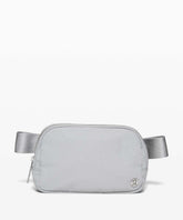 Lululemon Everywhere Belt Bag 1L - Silver Drop/White