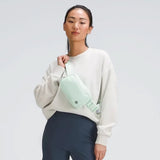 Lululemon Everywhere Belt Bag 1L - Mint Green