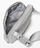 Lululemon Everywhere Belt Bag 1L - Silver Drop/White